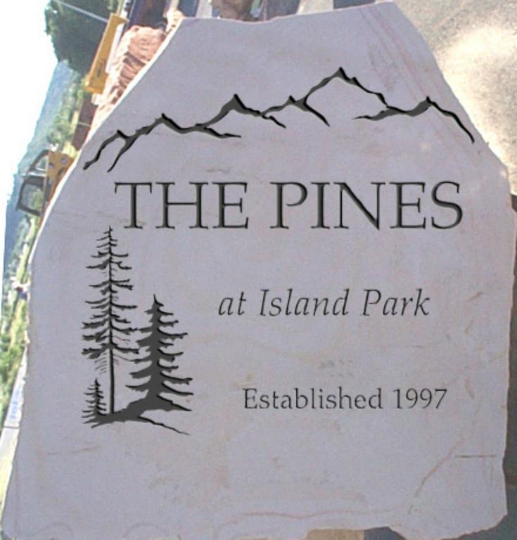The Pines At Island Park Villa Exteriör bild